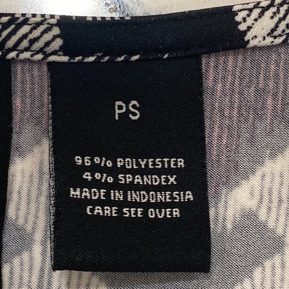 New Directions Adorable Black/Pink/White Geometric Polyester Jumpsuit sz. PS - Picture 8 of 8